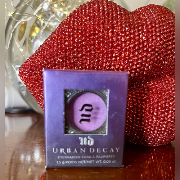 URBAN DECAY EYESHADOW ASPHYXIA - Picture 1 of 2